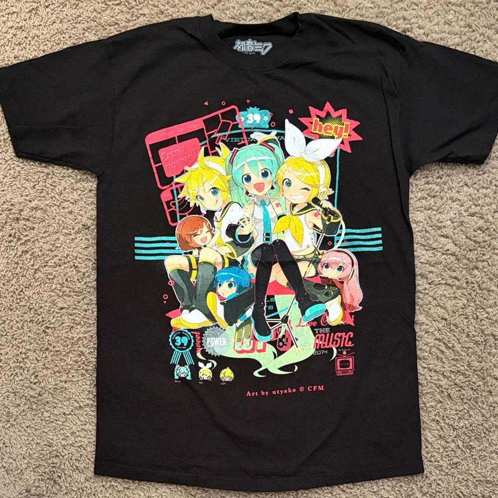 Hatsune Miku Graphic Tee - Picture 1 of 1